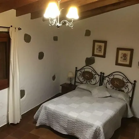 Casa Rural Del Pino * Tejeda (Gran Canaria)